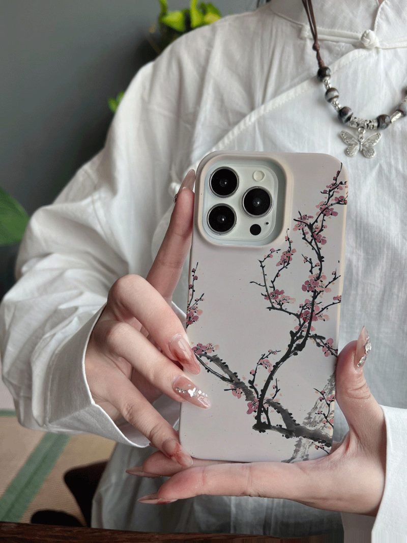 Chinoiserie PlumBlossomPrintedPhoneCase1