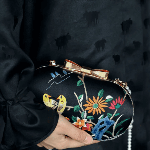 Chinoiserie RetroEmbroideryClutchBag1