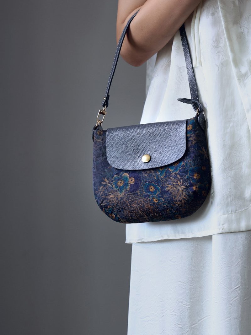 Chinoiserie SilkPhoneBag9