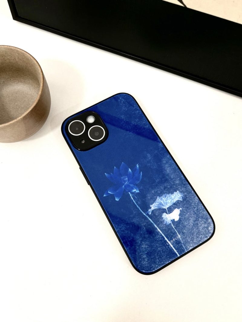 Chinoiserie SummerLotusPrintedBluePhoneCase1