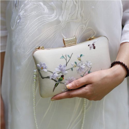 Chinoiserie WhiteMagnoliaEmbroideryClutchBag12