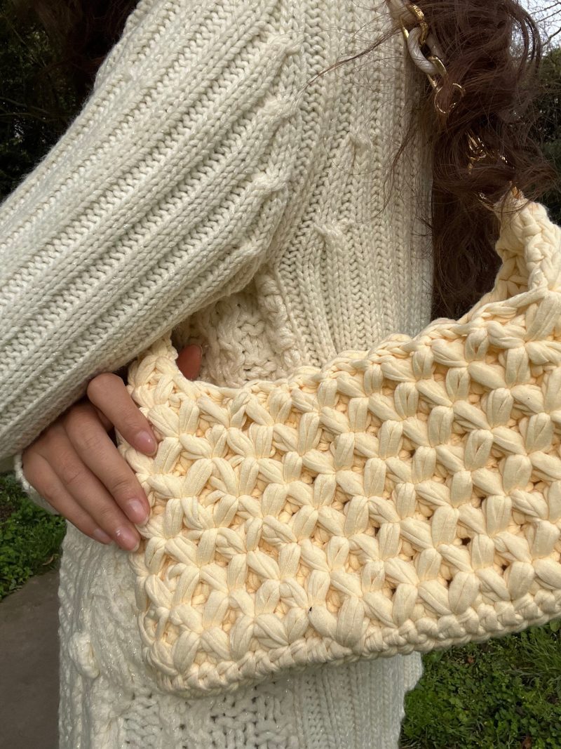 ClassicCrochetShoulderBag3