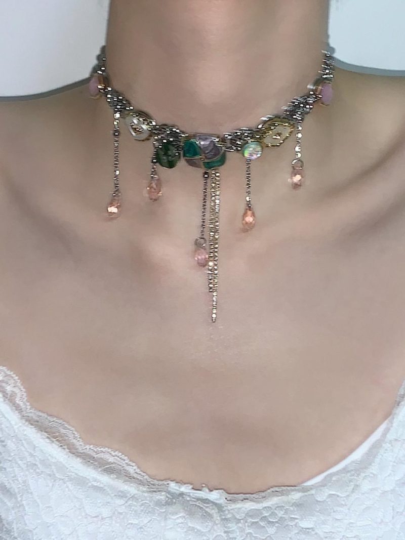 CountessButtonsDecorTasselChoker3