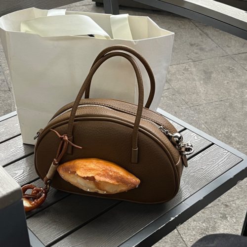 CroissantBag4 d4cc4a8e c67e 4f1d 8ad5 8be8f564408b