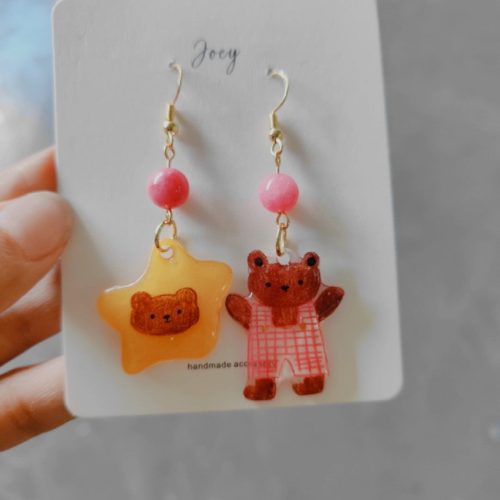 CuteCartoonHandmadeShrinkPlasticEarrings1 88539e75 a2d7 44d8 a7ea c7ab90a97dfb