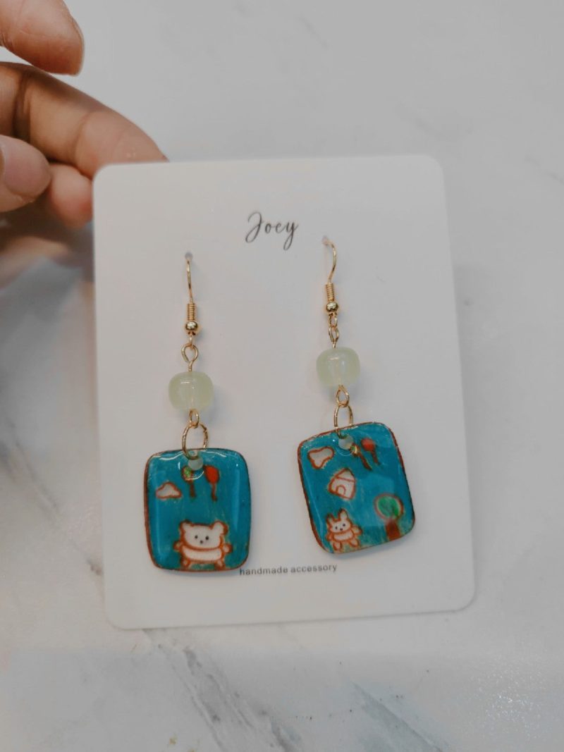 CuteCatsShrinkPlasticEarrings1 2d6881f5 c37f 4d4f 8c87 19fa5a731c2e