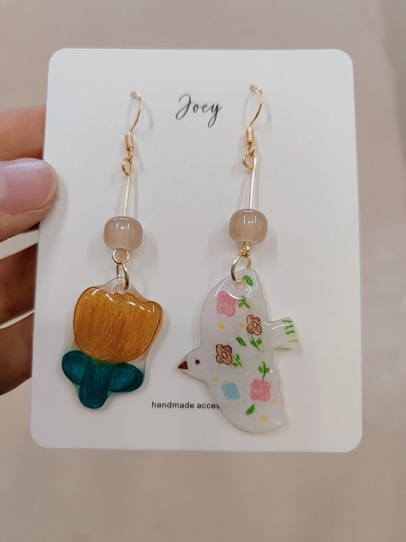 Cute Cartoon Handmade Shrink Plastic Earrings1 48829c38 3117 4698 8e3b 2e569e8551dc