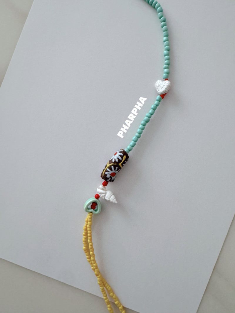 DopamineColorBeadedNecklace3 670ec8de acab 44a8 aa94 4cdae1c9fa99