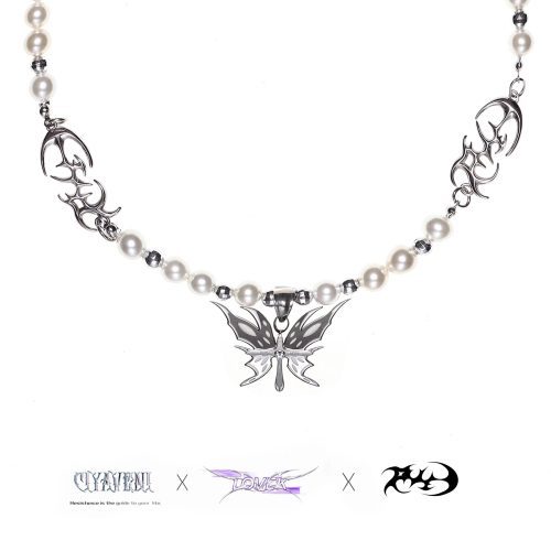 DreamcoreButterflyPendantPearlNecklace9