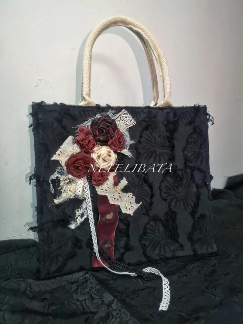 DukeRedRosesLaceTote4