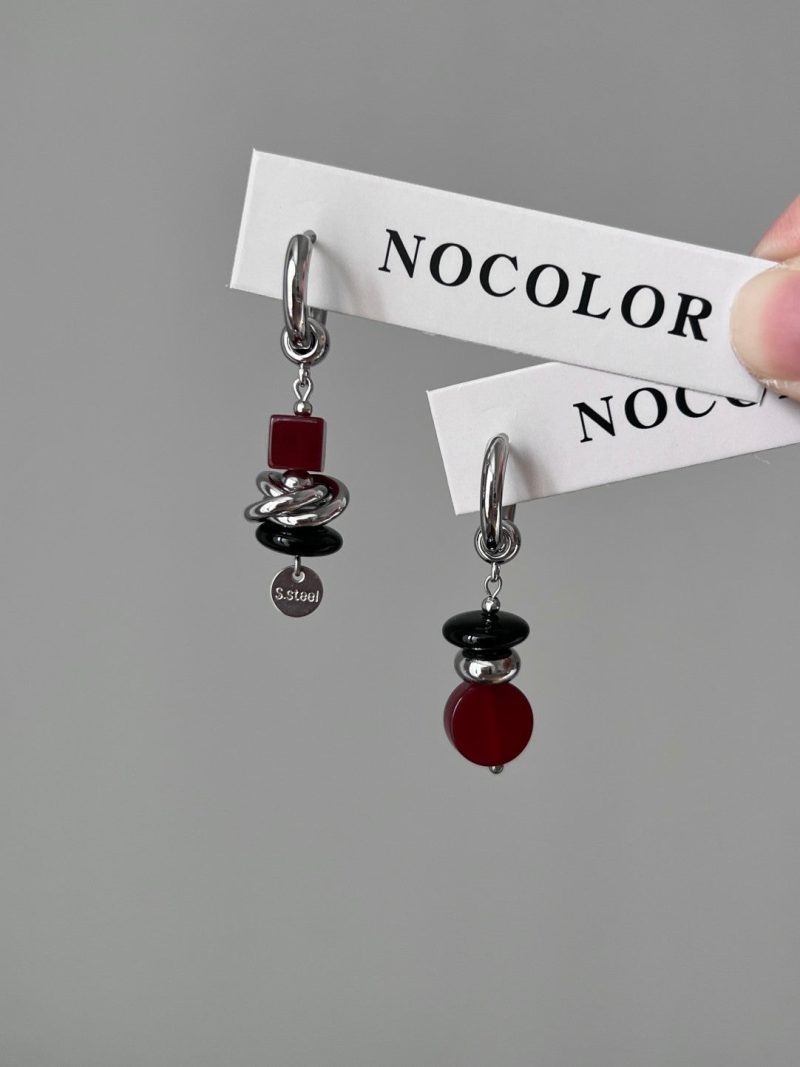 EveningSipBlackandRedAgateEarrings1