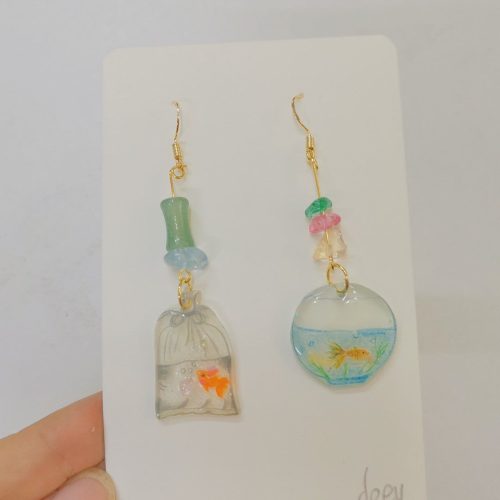 FishTankShrinkPlasticEarrings2 9769aebc 9f44 4146 b335 a9bc9fa8e228