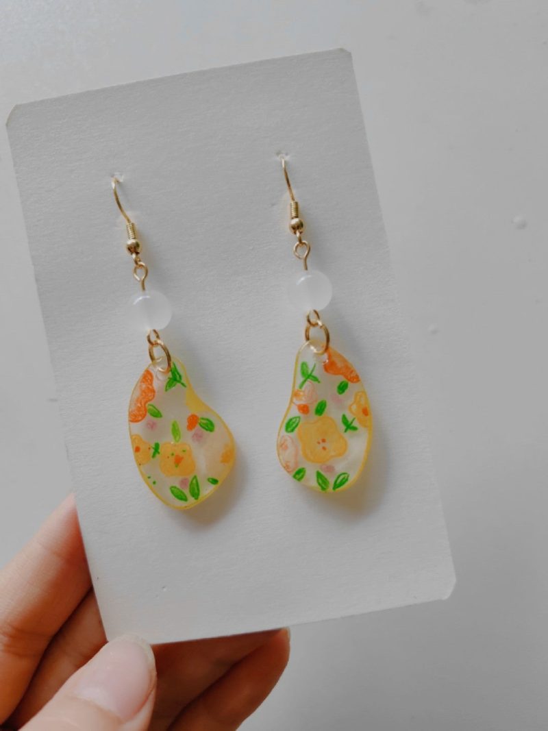 Flower Shrink Plastic Earrings2