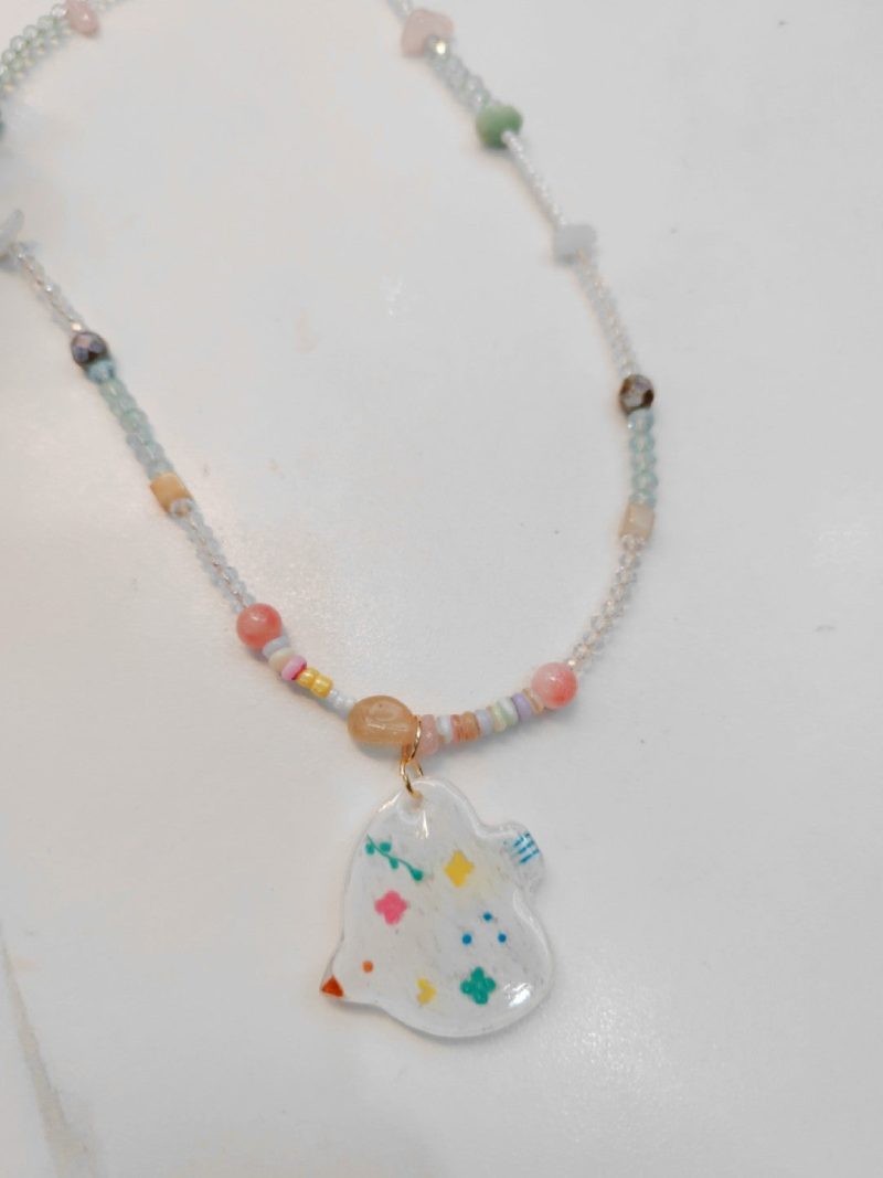 FlyingBirdShrinkPlasticBeadedNecklace1