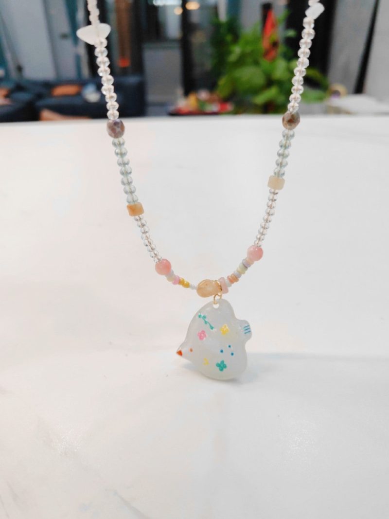 FlyingBirdShrinkPlasticBeadedNecklace3