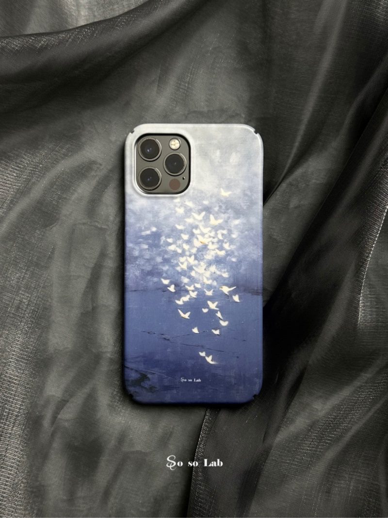 FlyingBirdsPrintedPhoneCase4