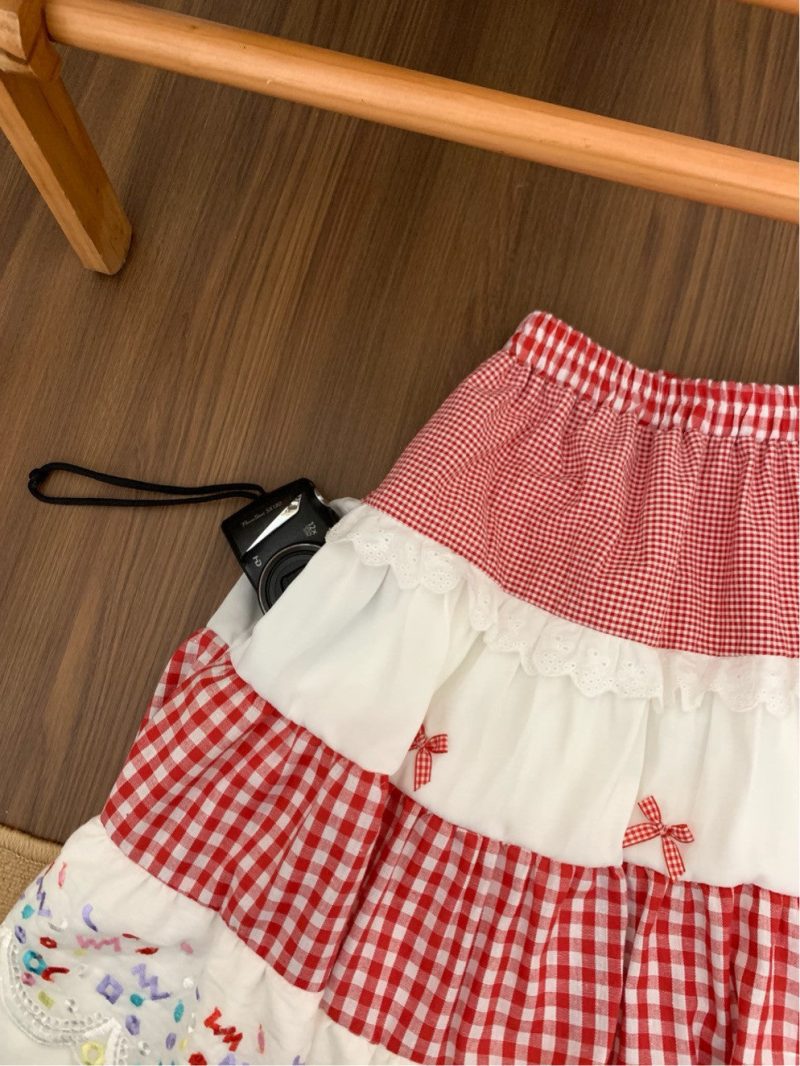 FrancoiseCupcakeEmbroideredSkirt1