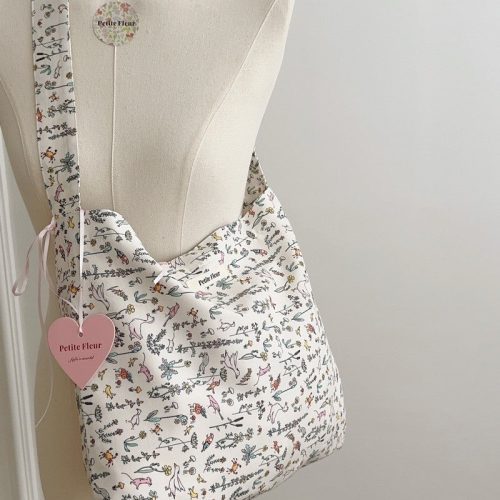 FrenchFloralPrintCanvasCrossbodyBag15