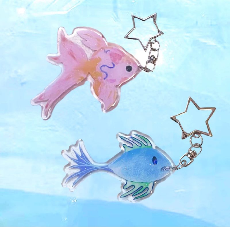 GlitteryResinCuteFishKeychain1