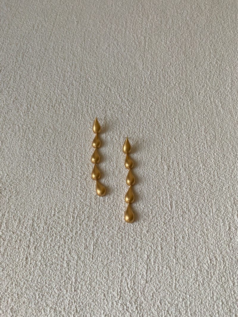 GoldTeardropDropStudEarrings4