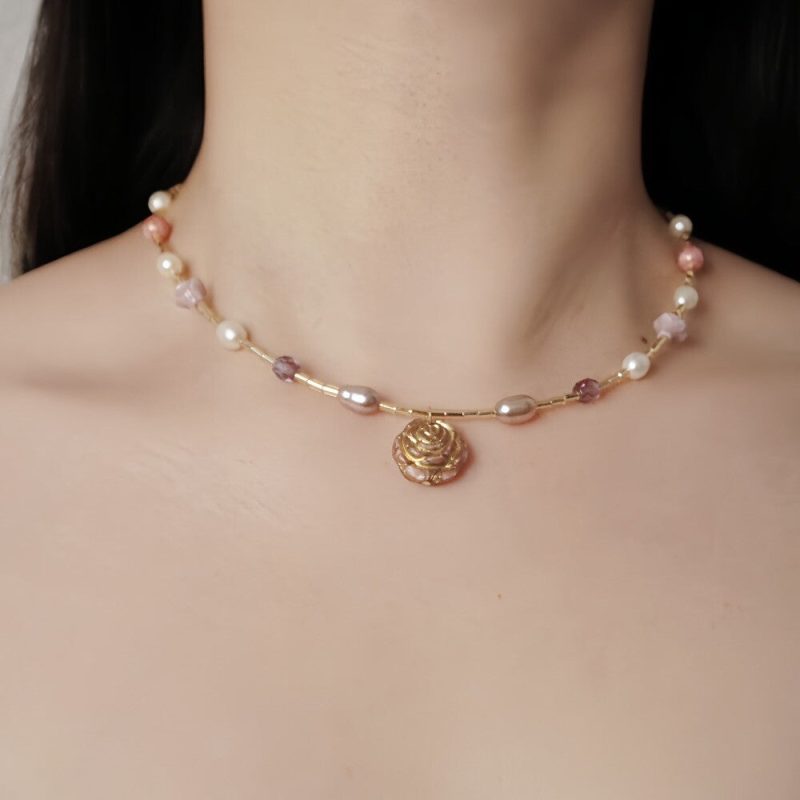 GoldenWaterLilyPearlBeadedNecklace1