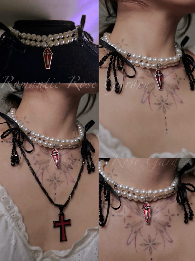 GothicBalletBlackBowThreeStrandPearlChoker2