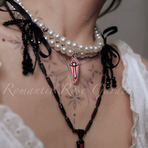 GothicBalletBlackBowThreeStrandPearlChoker3