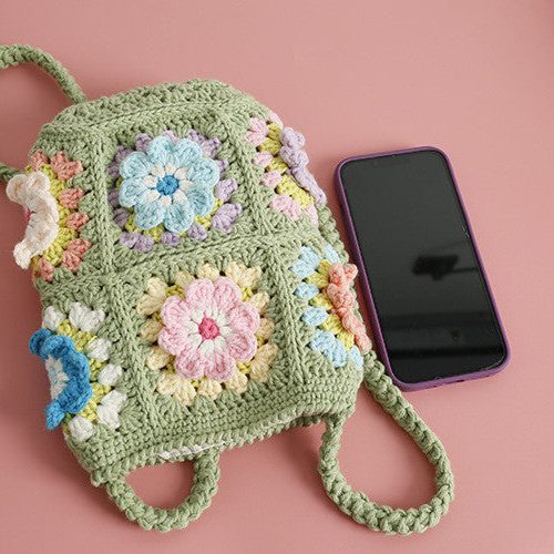 GrannySquareFlowerCrochetCrossbodyBag1