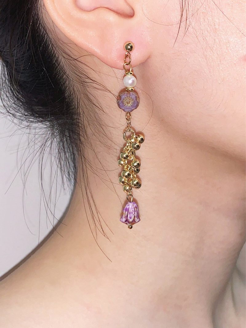 GrapeBeadedAsymmetryDropEarrings1