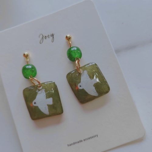 GreenFlyingBirdShrinkPlasticEarring2