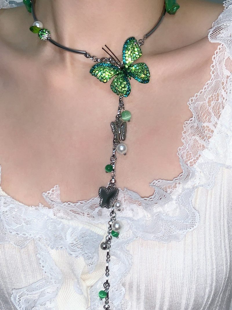 GreenForestButterflyNecklace1