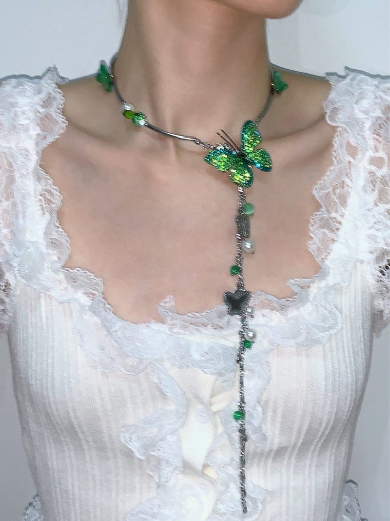 GreenForestButterflyNecklace4