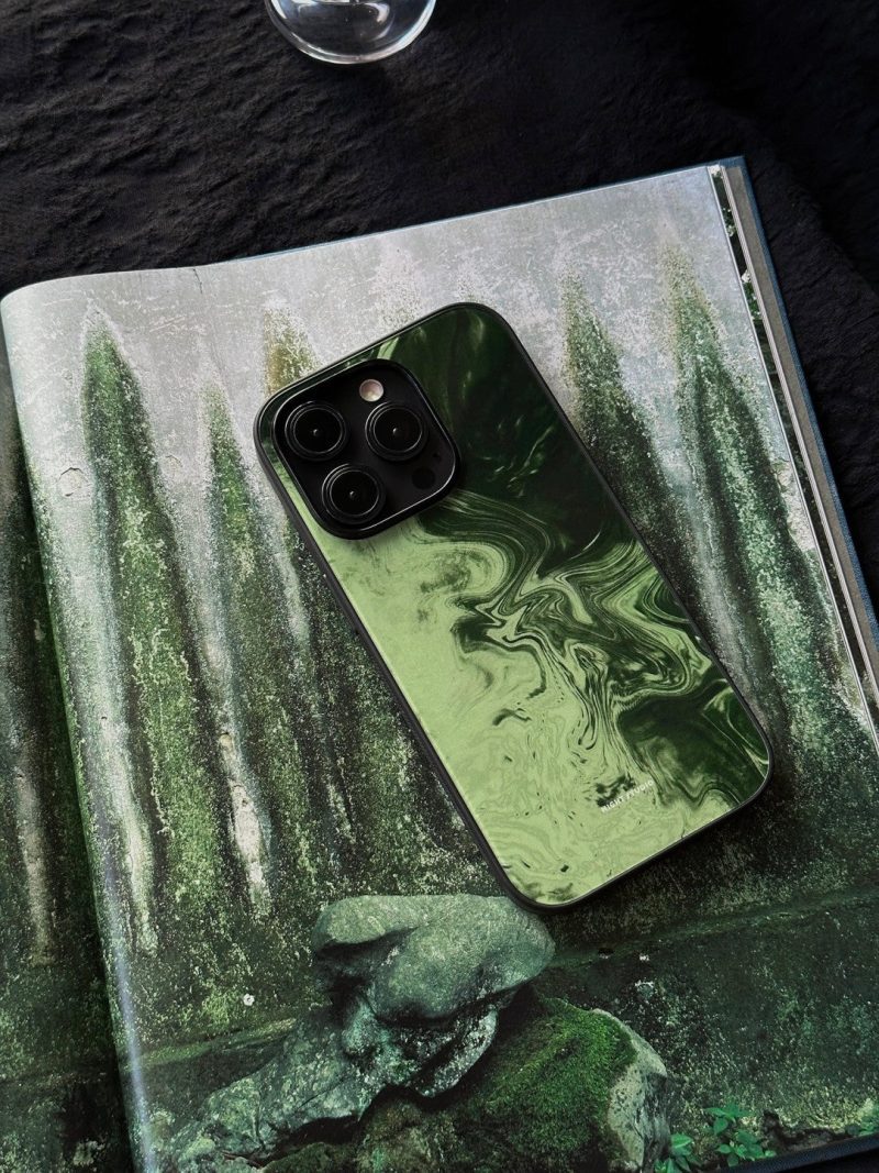 GreenRiverPhoneCase2