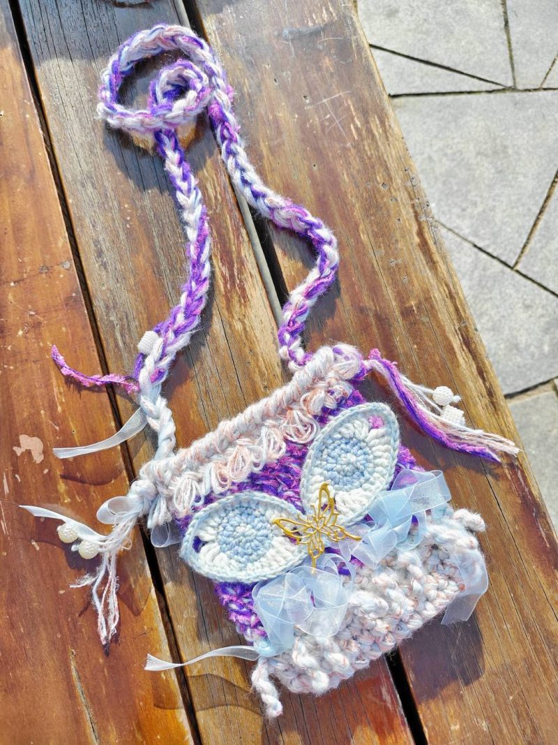 HandwovenButterflyBowCrossbodyBag1