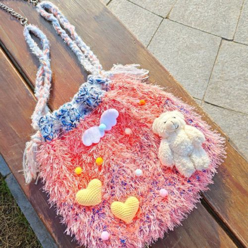 HandwovenCoralPlushShoulderBag2