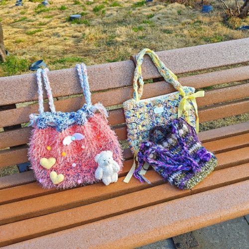 HandwovenCoralPlushShoulderBag4