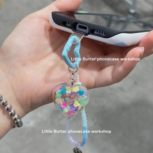 HeartBeadedPhoneCharm3