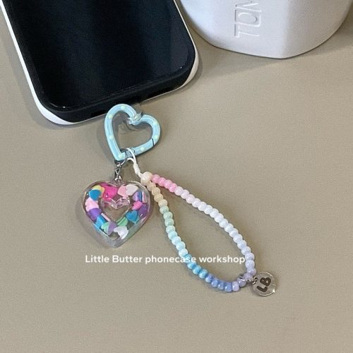 HeartBeadedPhoneCharm4