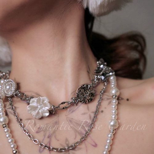 LadyMaryDoubleStrandWhiteFlowerChoker3