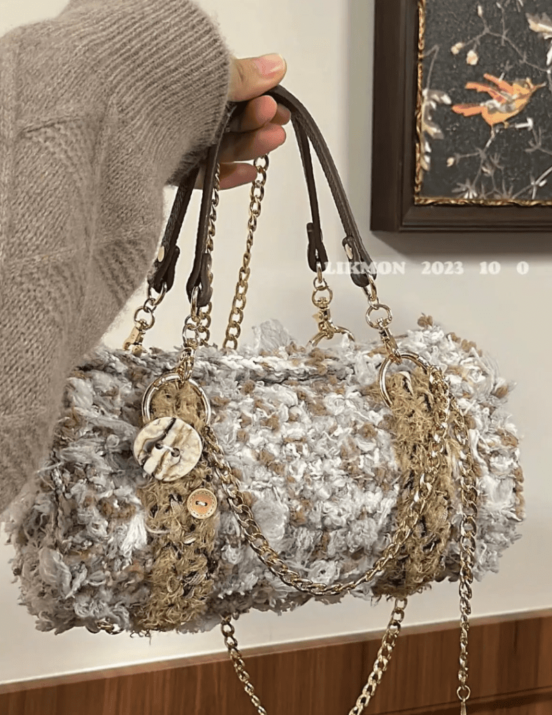 LadyRichCrochetCrossbodyBag2