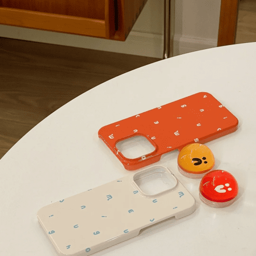 LettersPrintedPhoneCase7