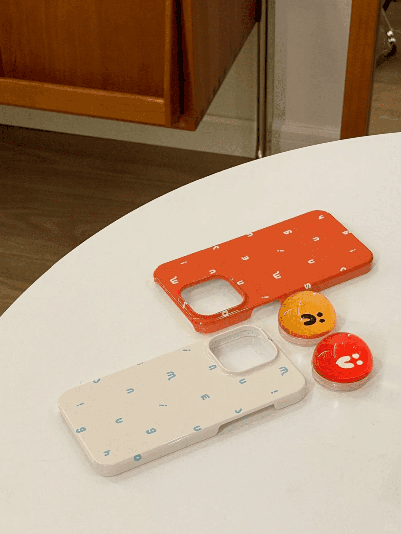 LettersPrintedPhoneCase7