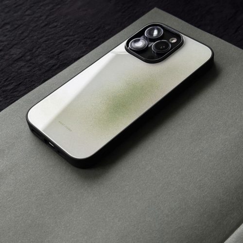 LightGreenPhoneCase5