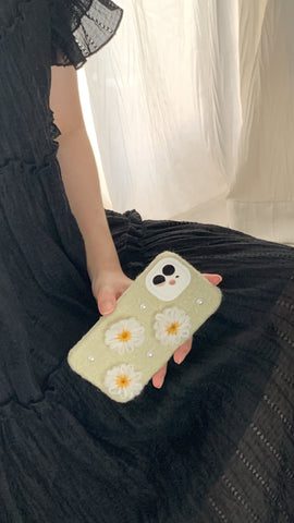 LittleDaisyFurryPhoneCase3 a1adbbc4 7459 4ba1 a3a3