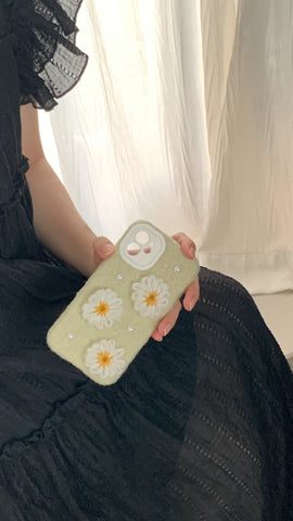 LittleDaisyFurryPhoneCase6 d44462da 72da 4958 8c09