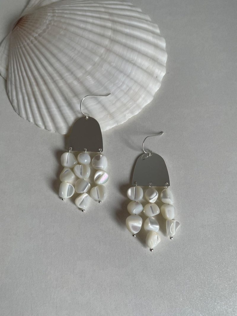 MetalShellBeadedDropEarrings1