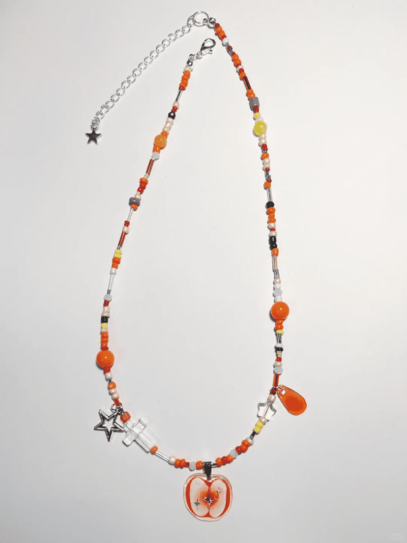 OrangeAppleShrinkPlasticCharmBeadedNecklace 59101aa8 2a0d 4773 9e02 0fe7d7d343cd