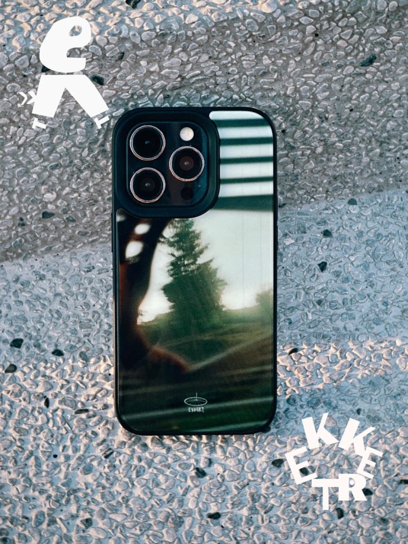 OutsidetheWindowPrintedPhoneCase4