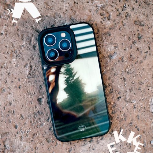 OutsidetheWindowPrintedPhoneCase5