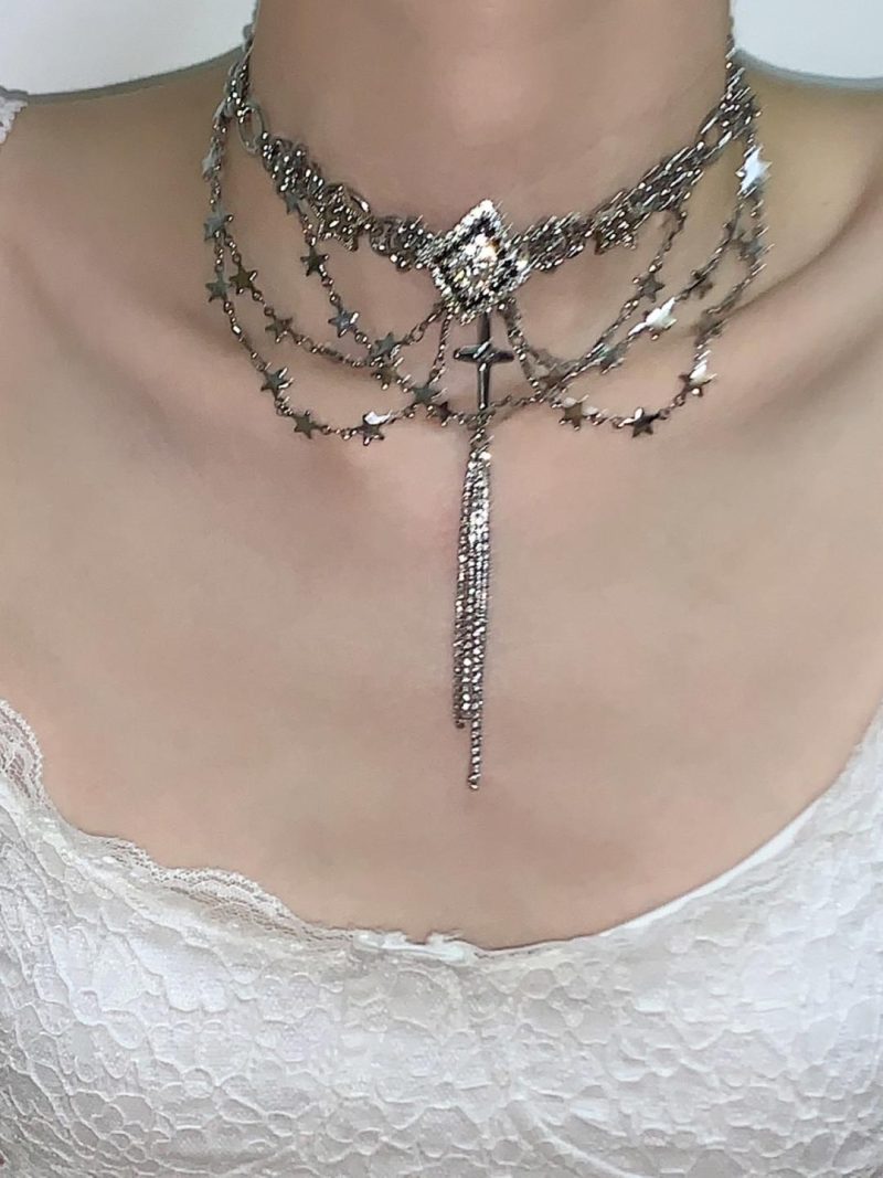 PartyQueenTasselChoker2